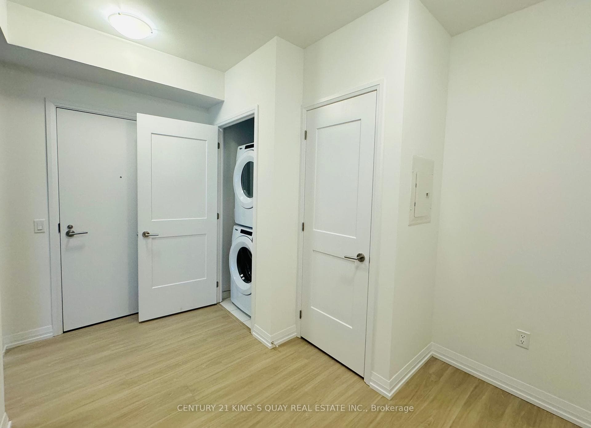50 Dunfield Avenue Unit 1616 photo 3