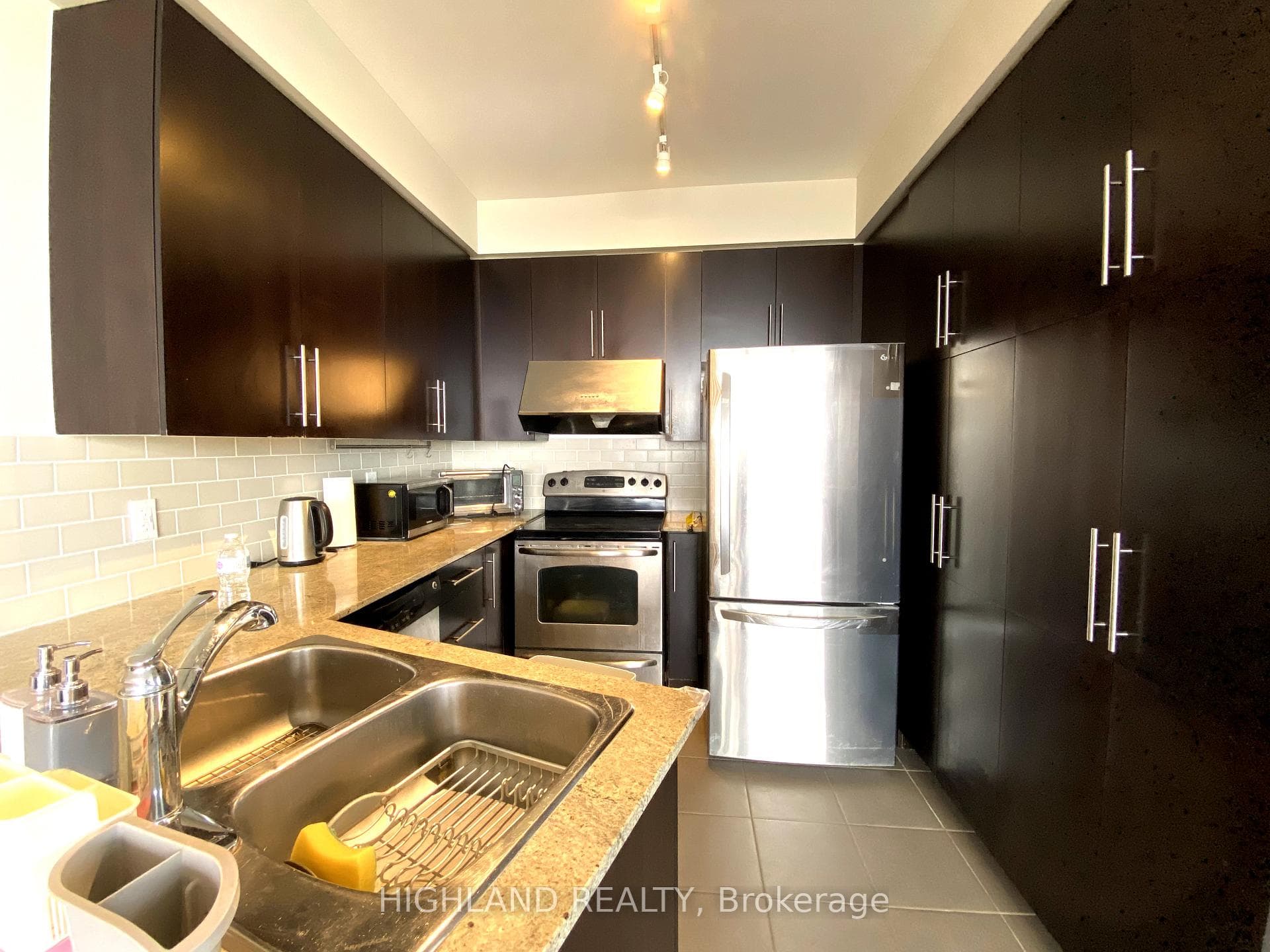 223 Webb Drive Unit 1404 photo 5