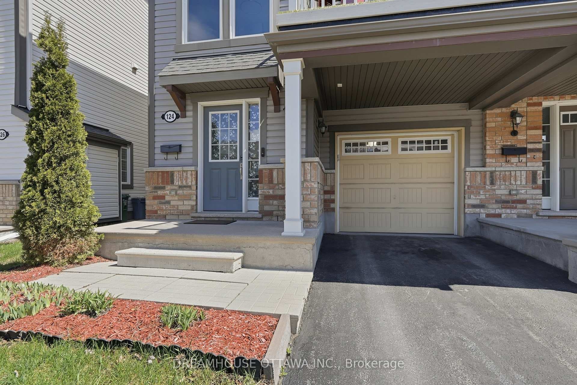 124 Pennant Avenue photo 2