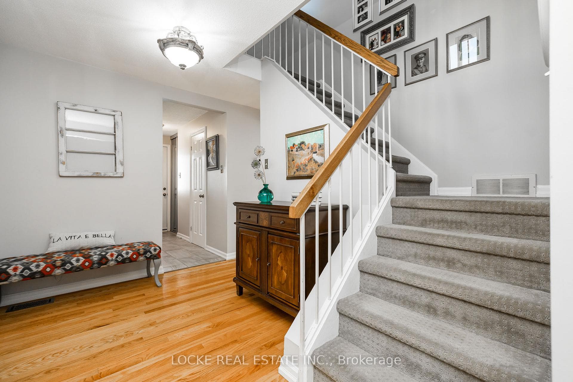 1821 Woodhaven Heights photo 7