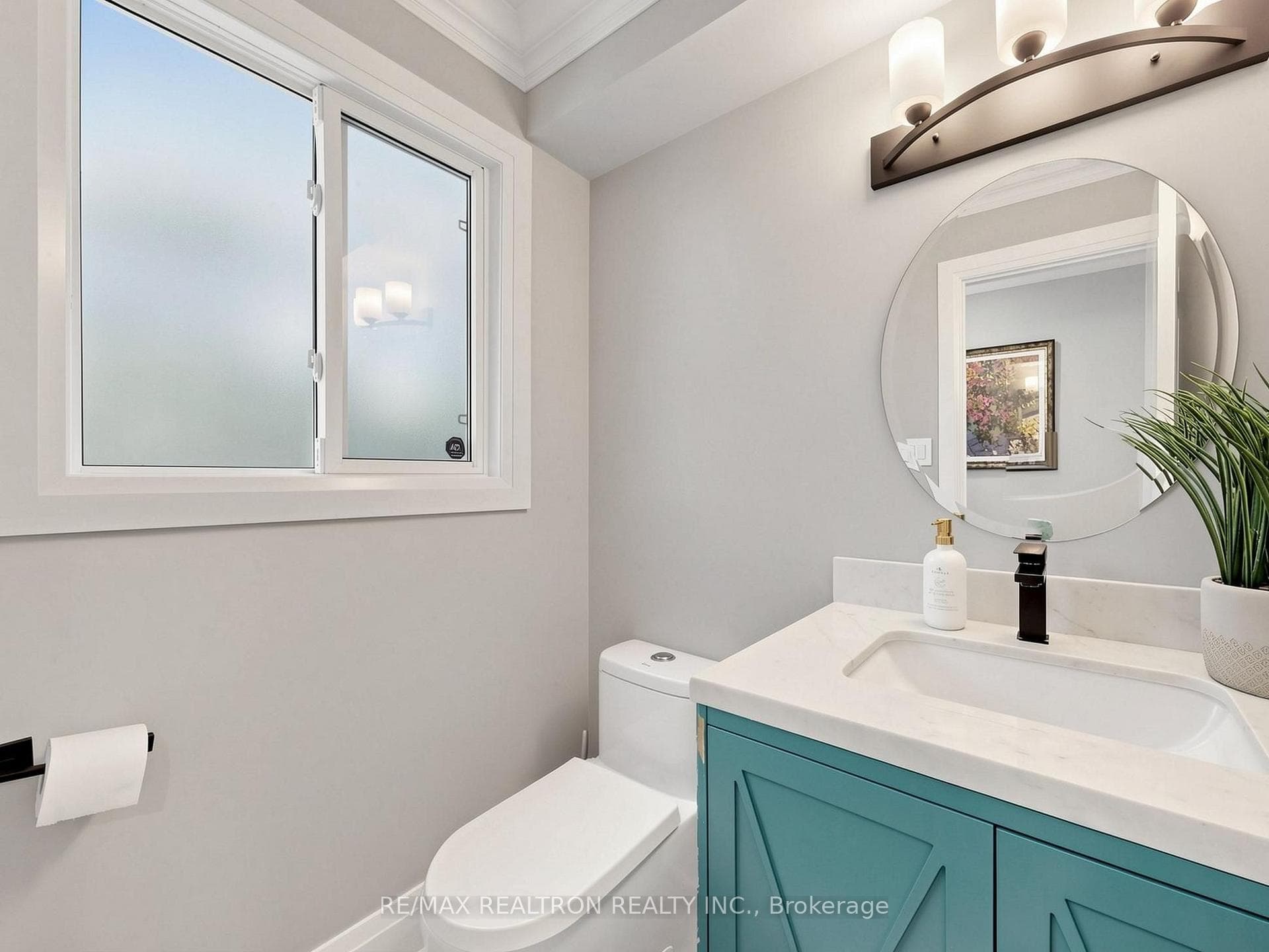 132 Stilecroft Drive photo 14