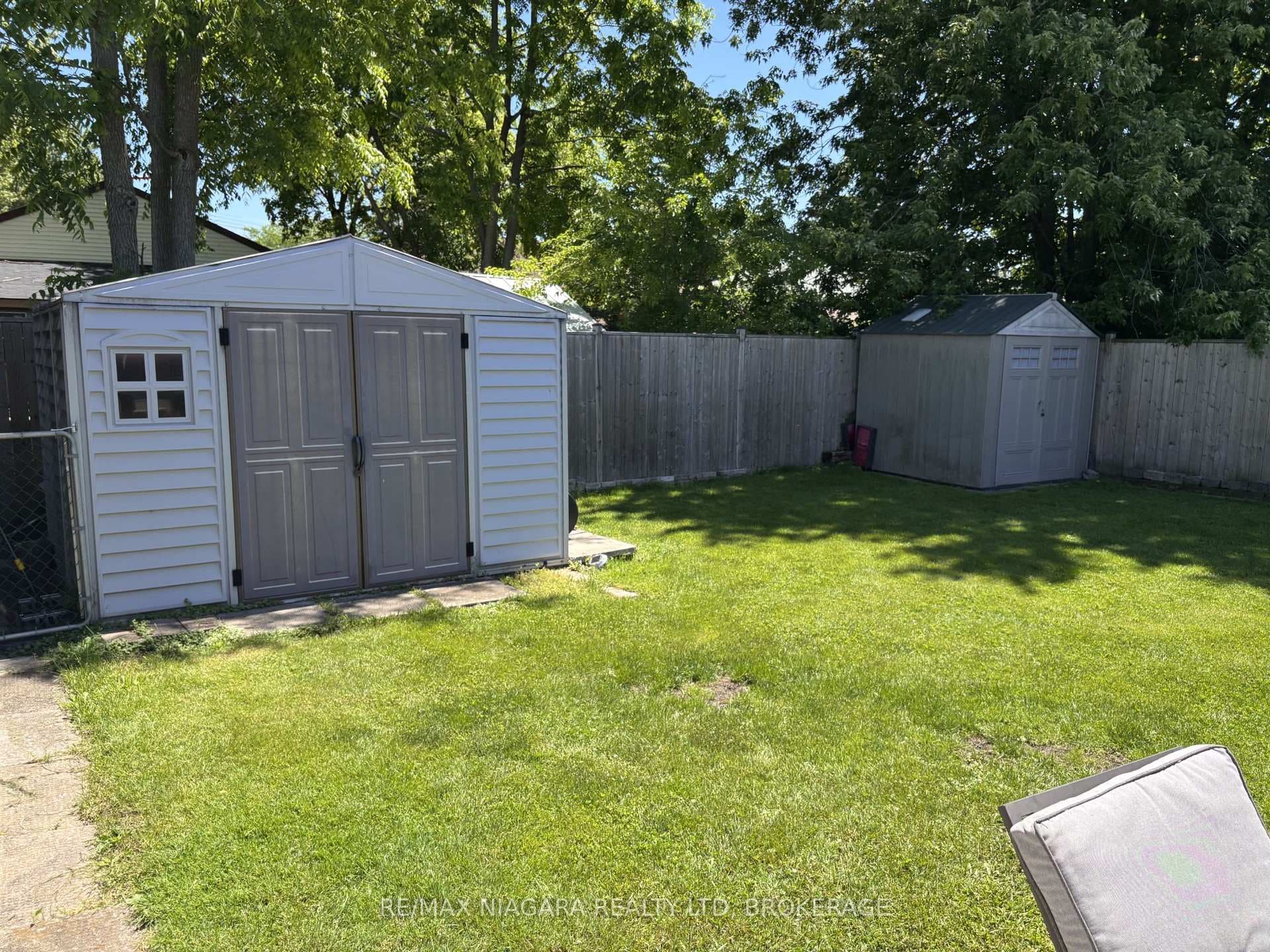 7380 Marieclaude Avenue photo 19