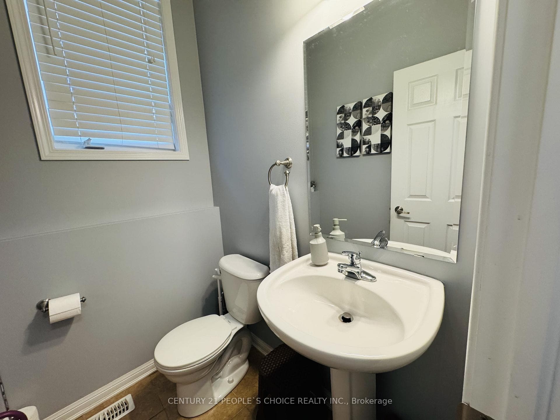 78 WILLETT Terrace photo 13