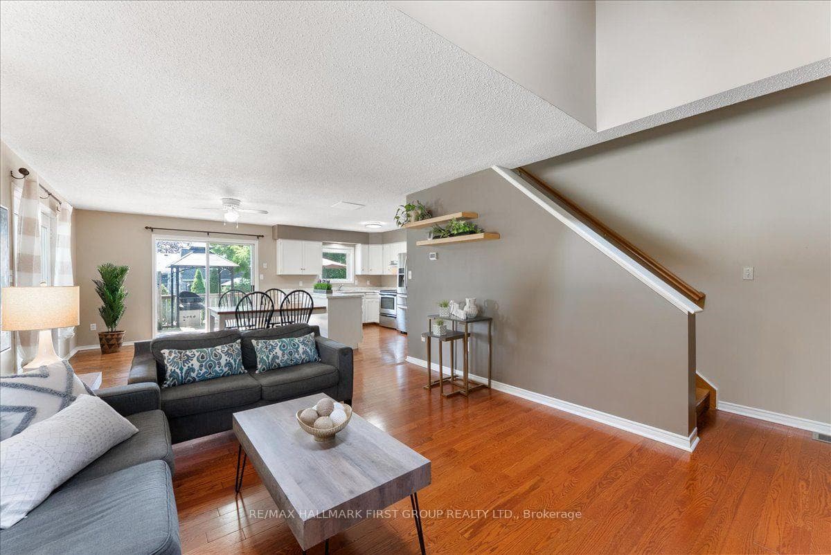 1290 Glenanna Road photo 12