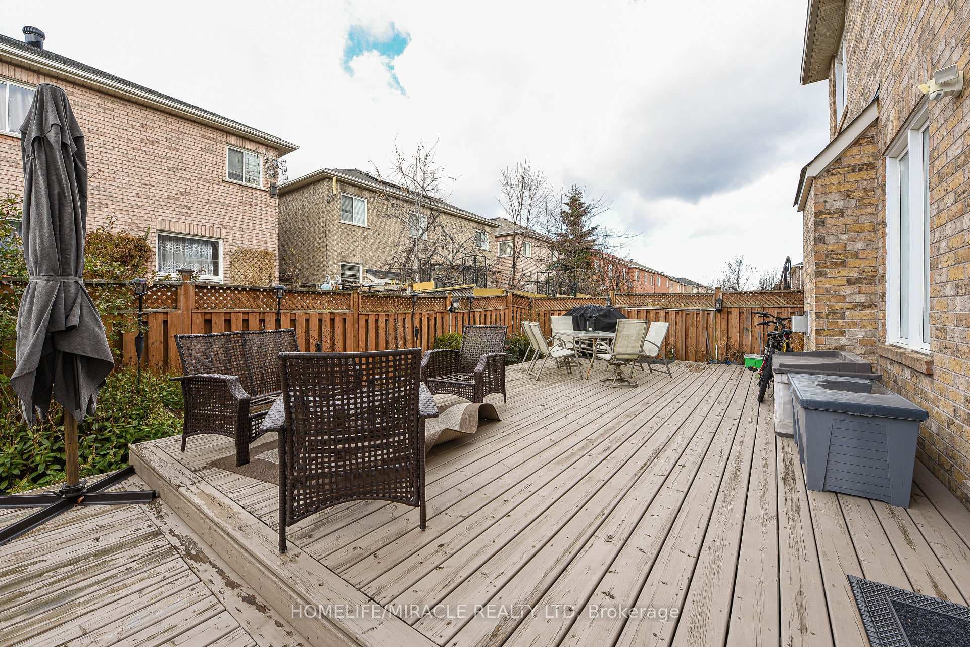 6 Mendoza Drive photo 4
