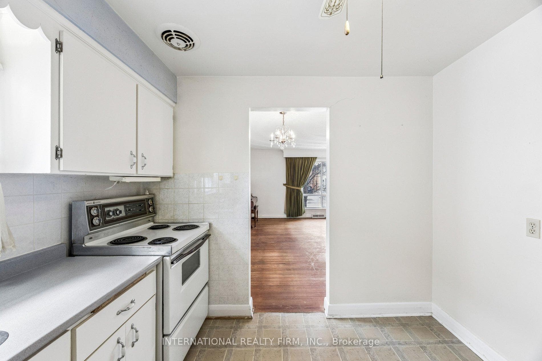 131 Brenda Crescent photo 19