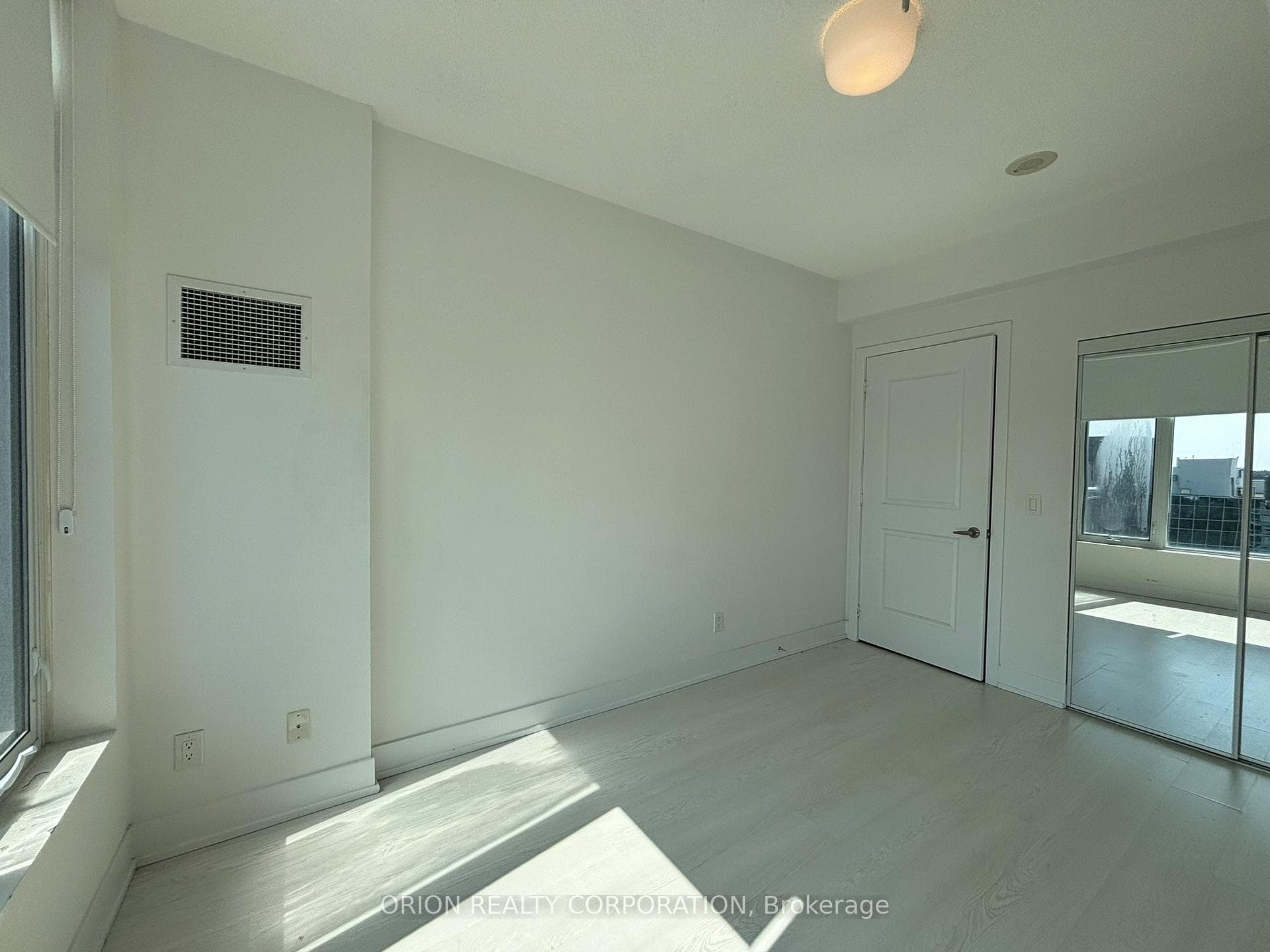 68 Merton Street Unit 1007 photo 18