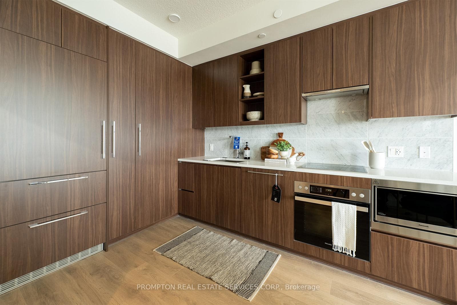 85 McMahon Drive Unit 712 photo 11