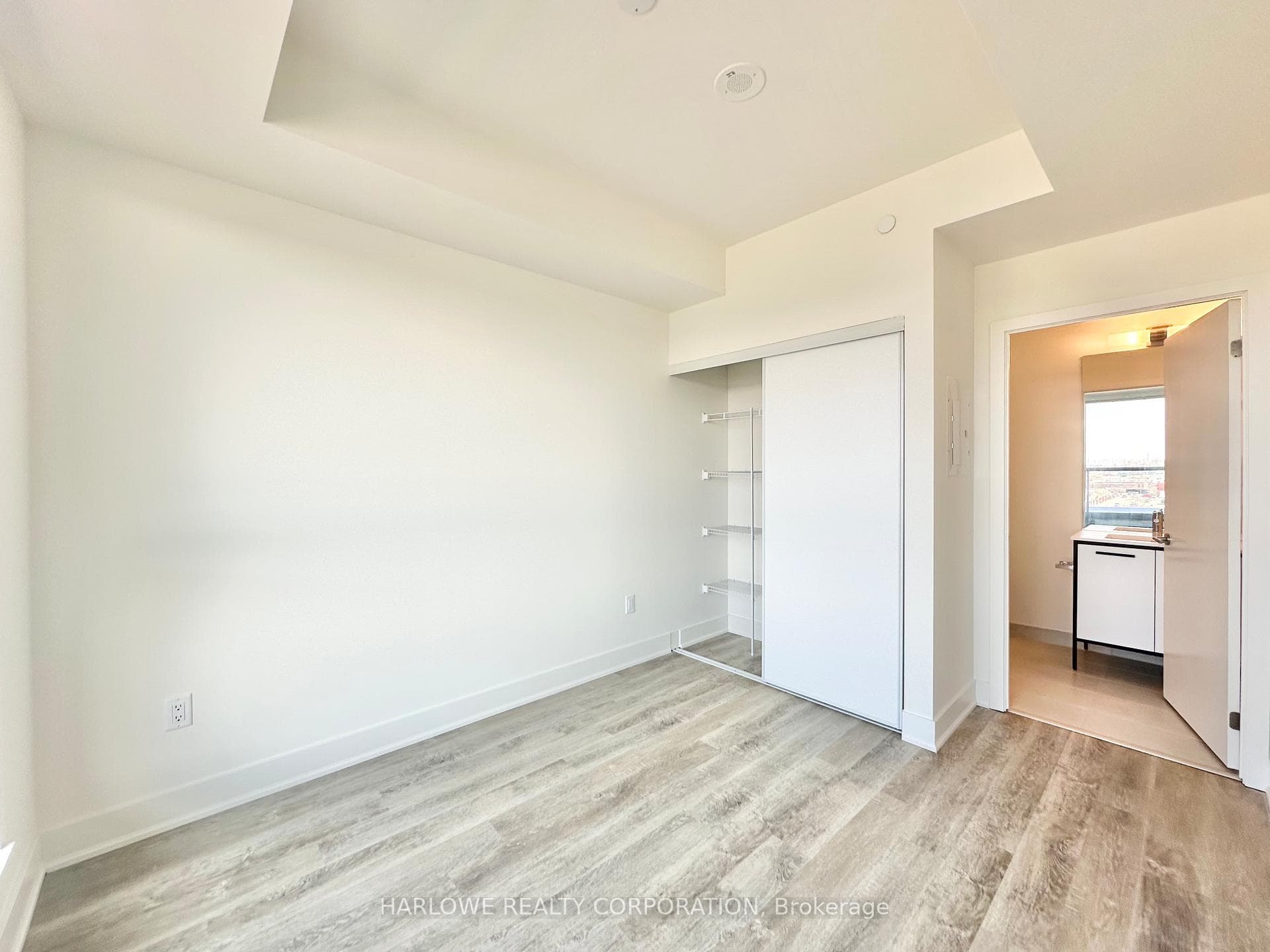 185 Deerfield Road Unit 508 photo 5
