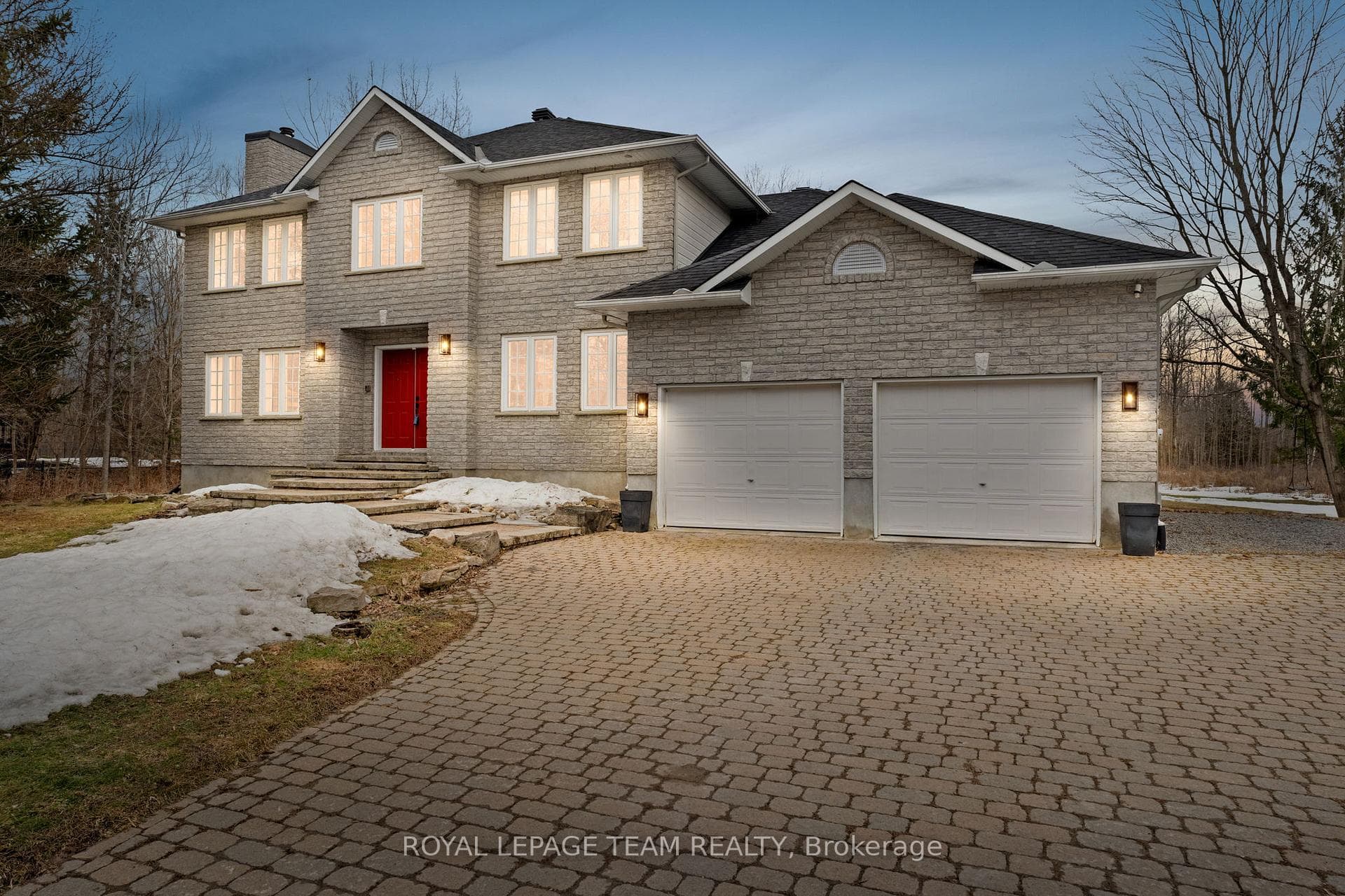 5772 KNIGHTS Drive photo 1
