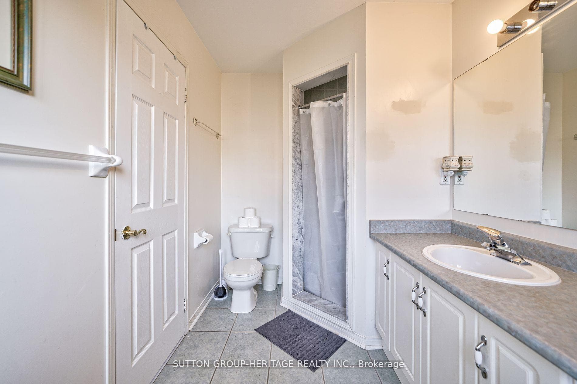 4 Stokely Crescent photo 30