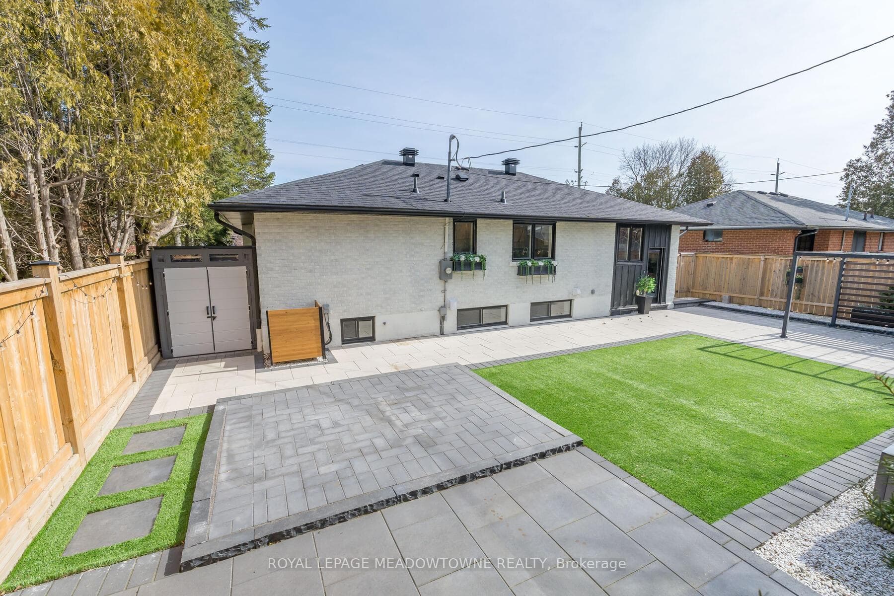 138 Churchill Road photo 22