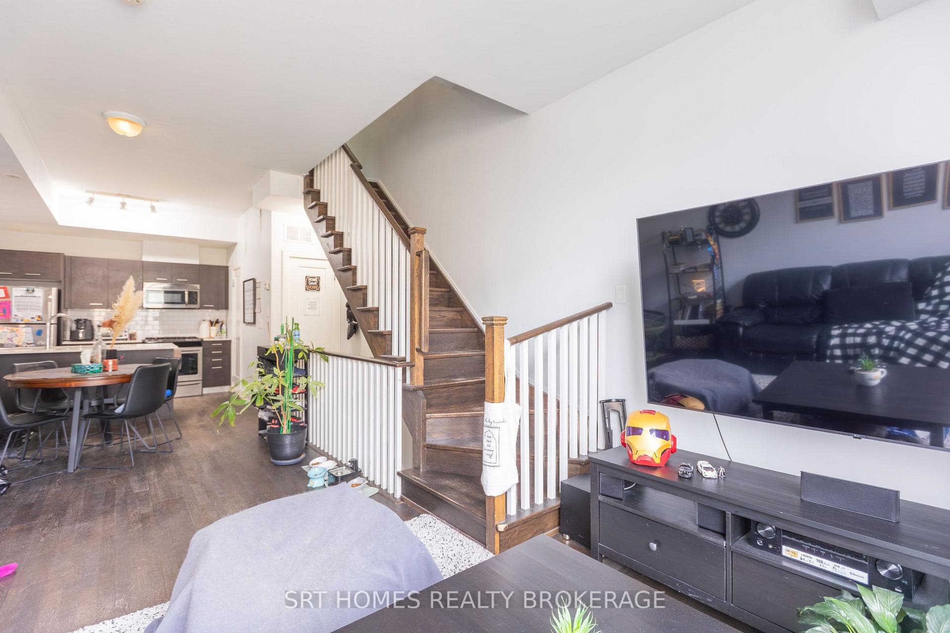 1321 Gerrard Street Unit 3 photo 10