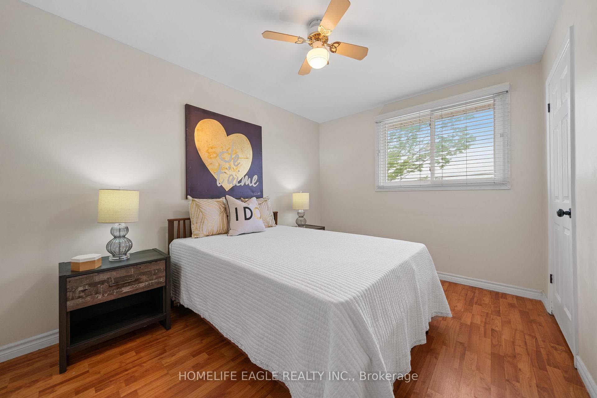 135 Luxury Avenue photo 8