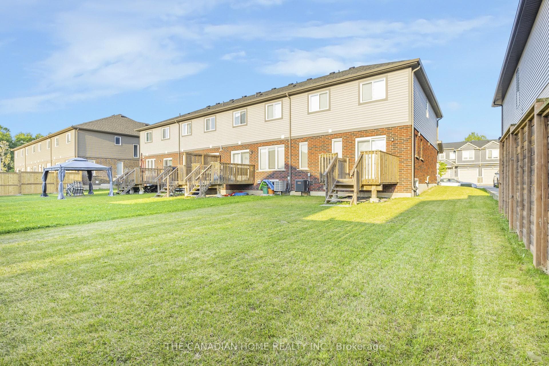 15 Damude Avenue photo 28