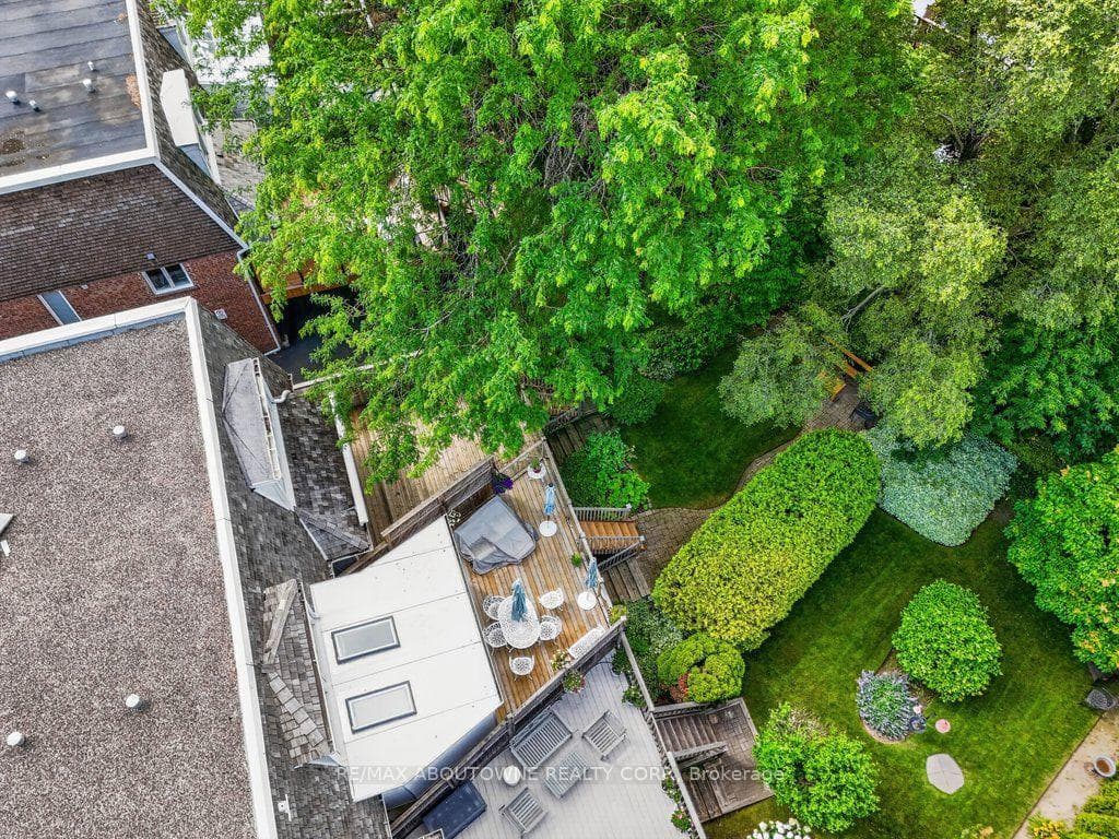 86 Forsythe Street photo 40