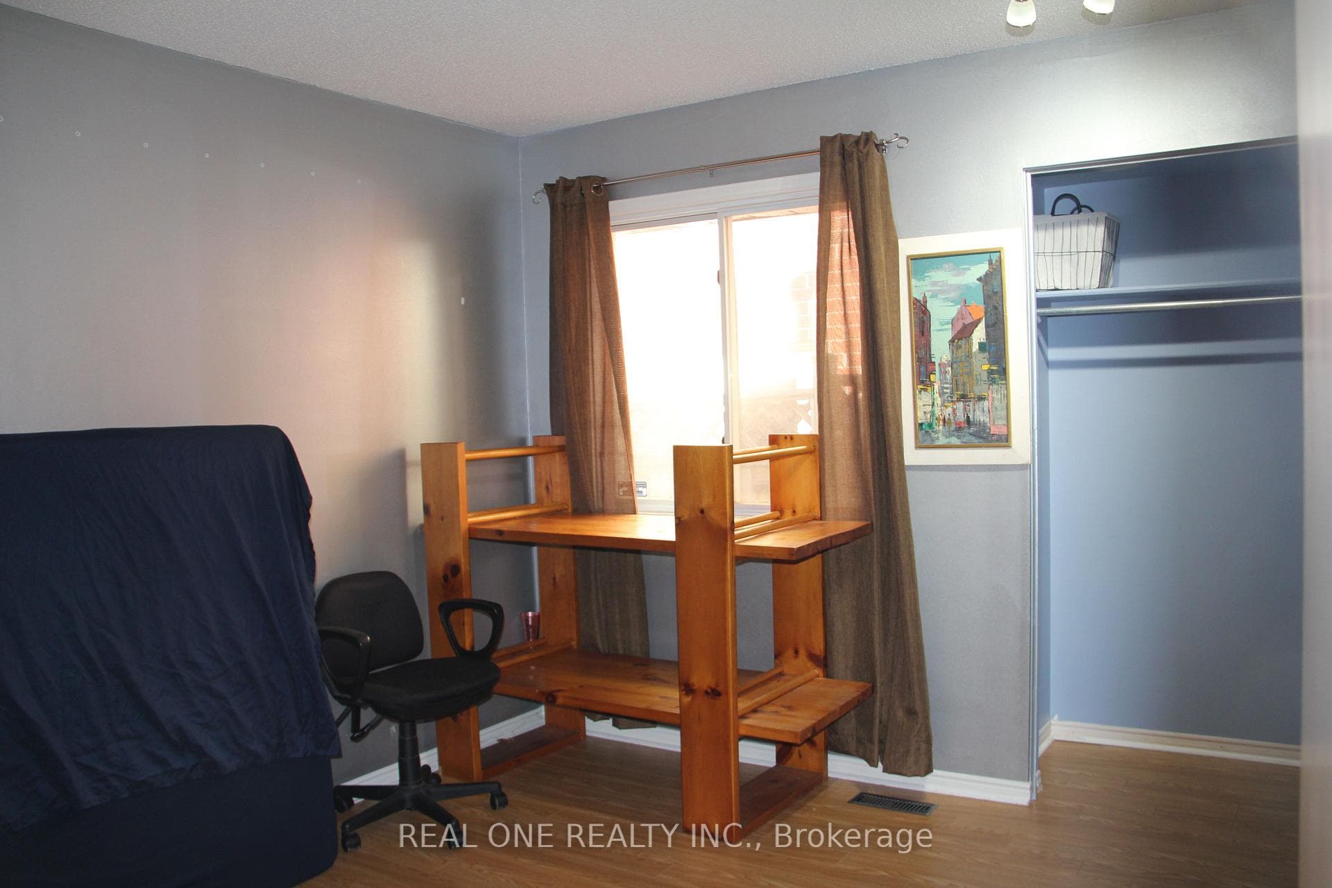 1019 Aldersbrook Road photo 20