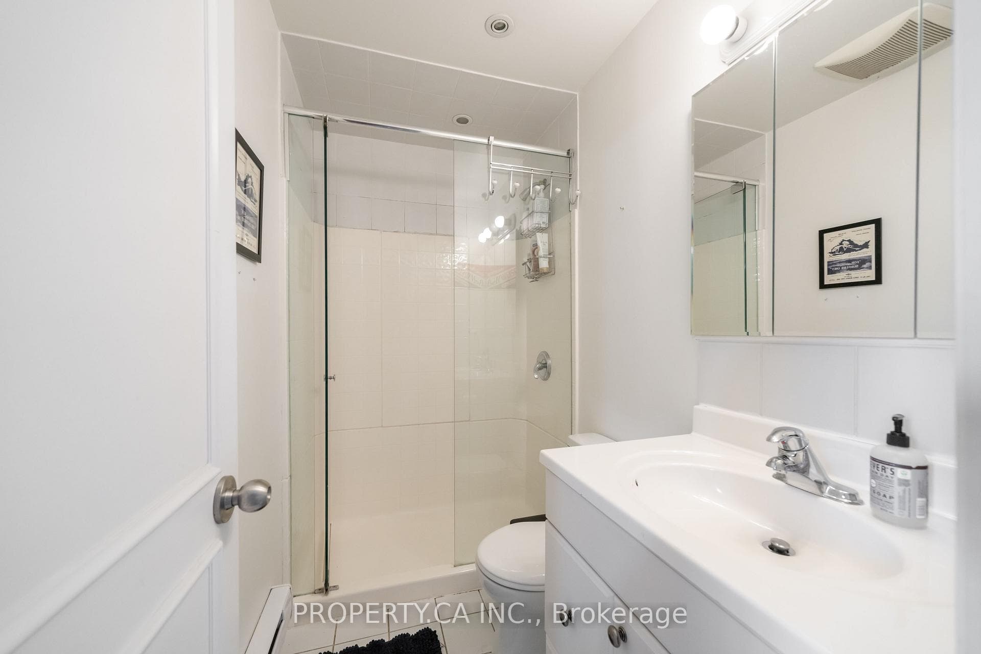 785 Markham Street Unit Upper photo 24