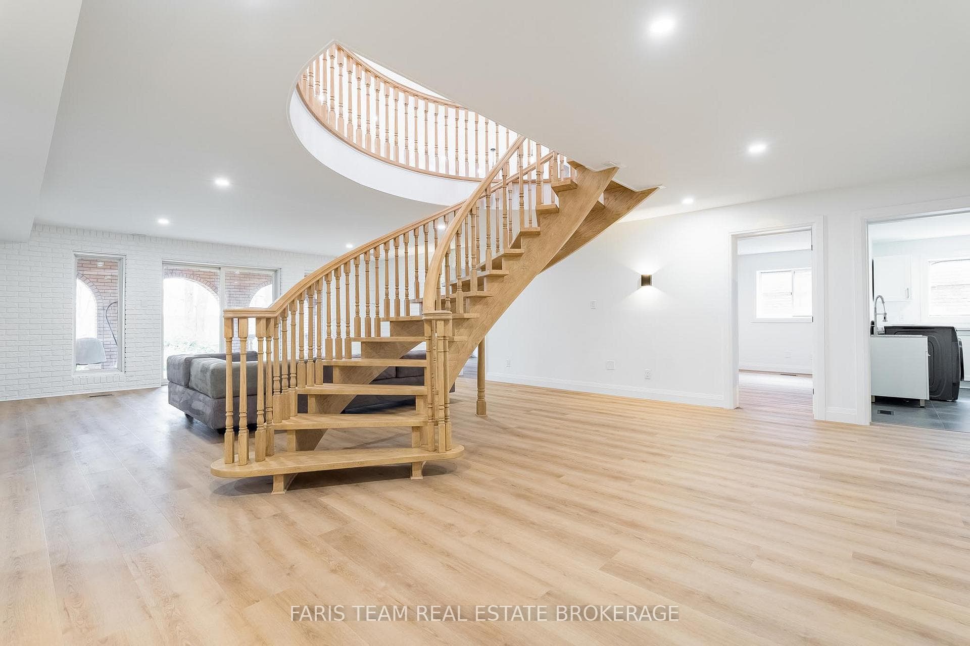 58 Woodcrest Road photo 27