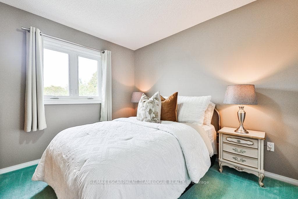 1038 WINDSOR HILL Boulevard photo 20