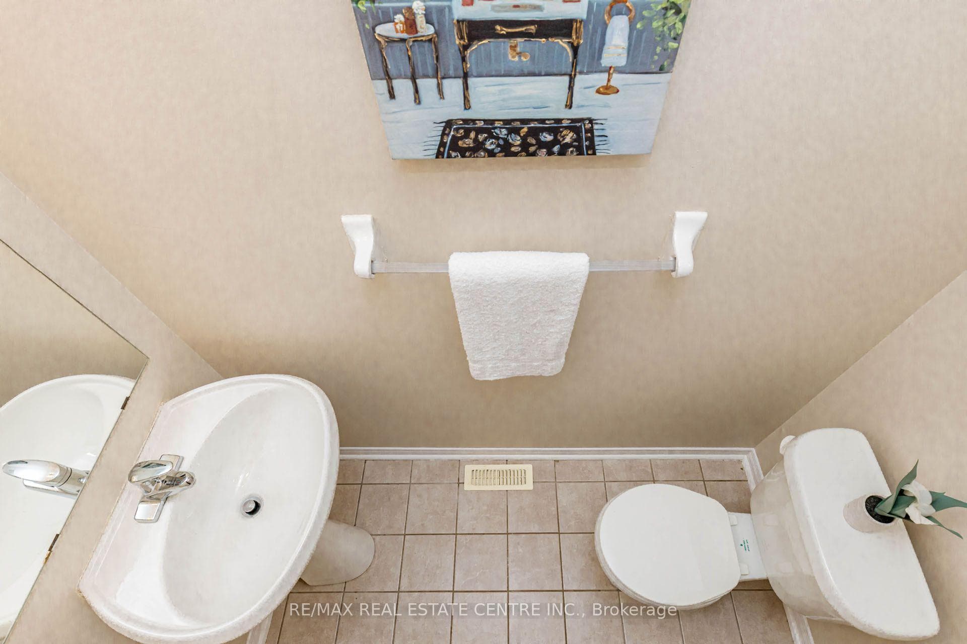 35 Prince Crescent photo 13