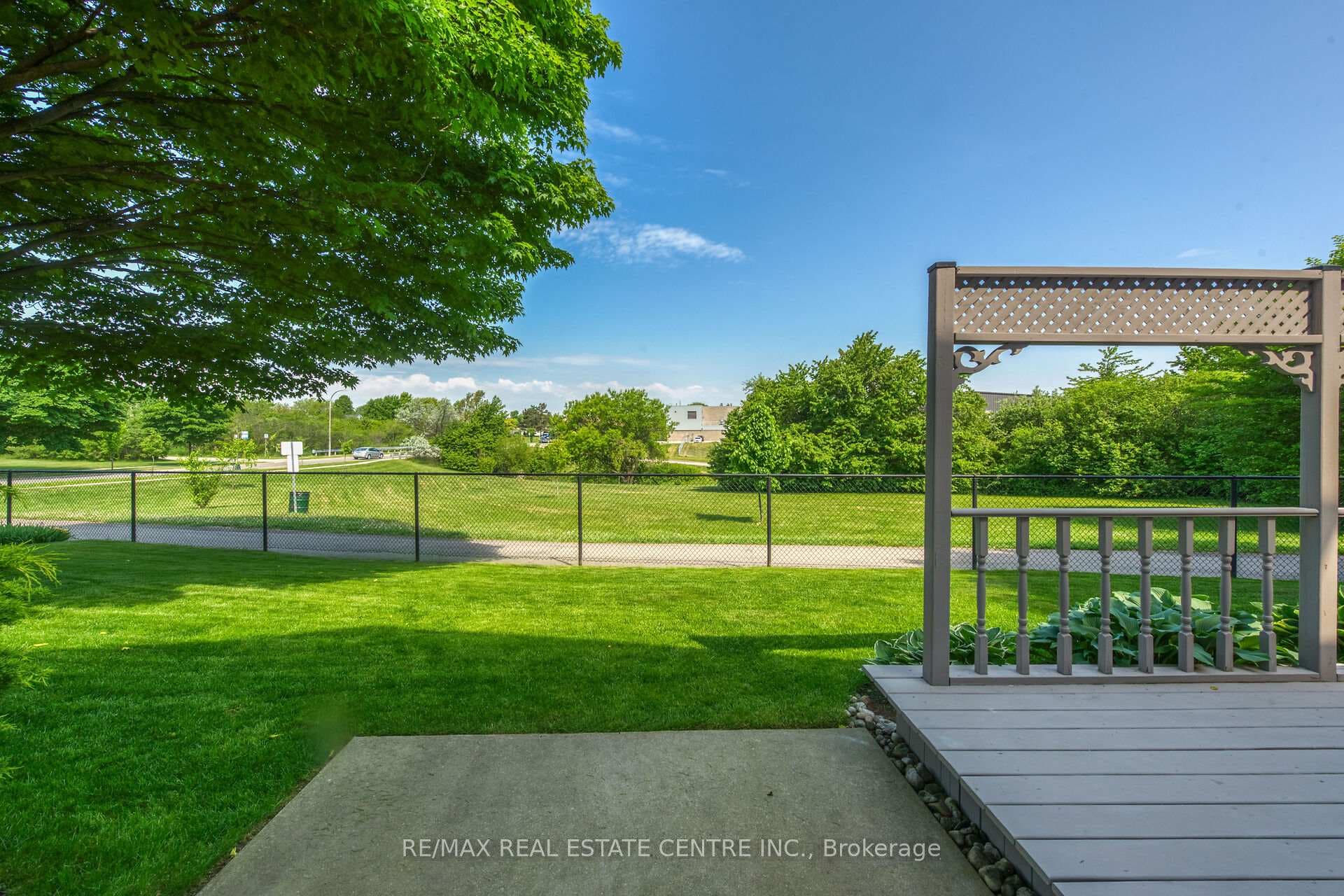 7 Agawam Court photo 37
