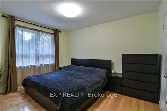 1288 Daimler Road photo 3