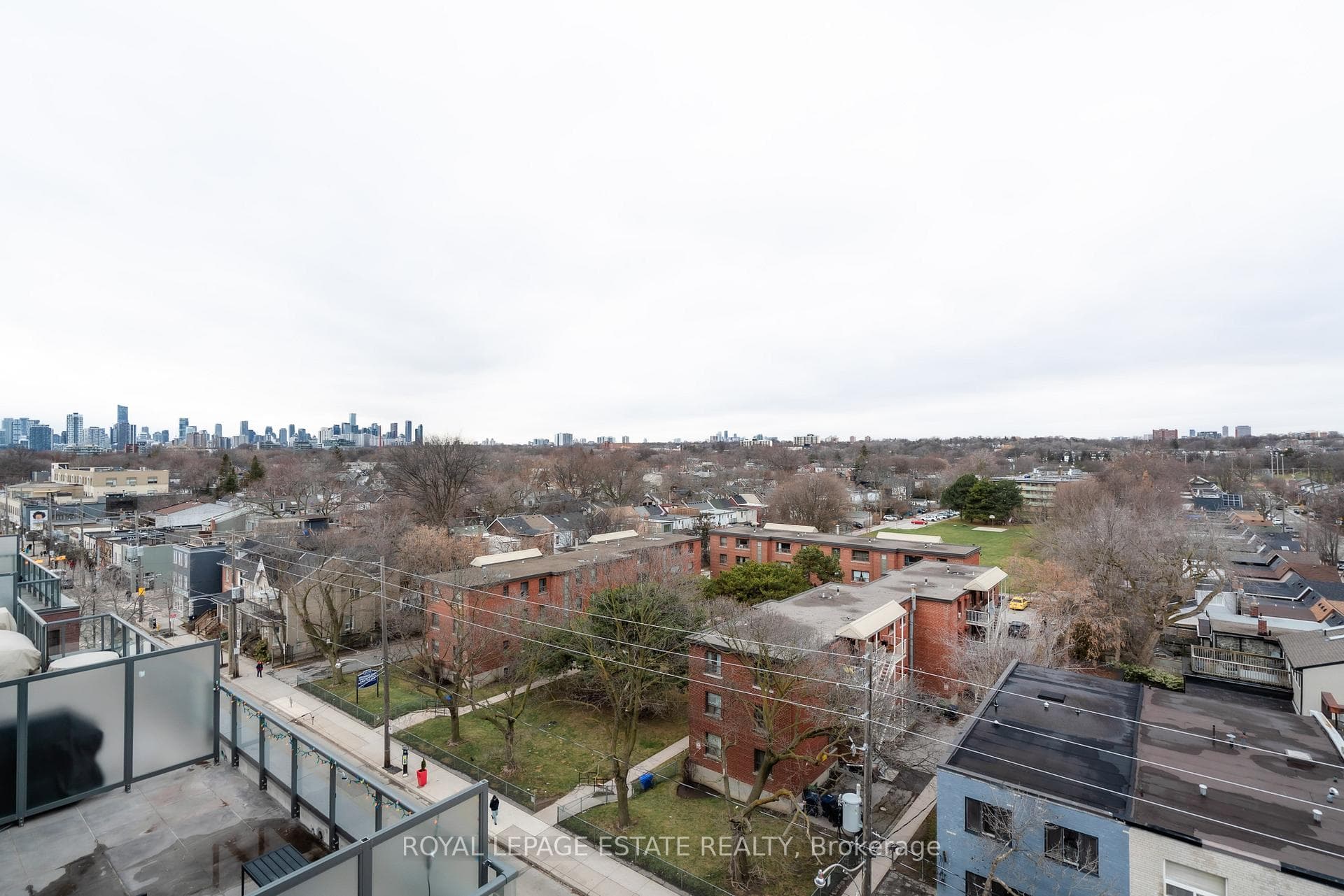 1331 Queen Street Unit 405 photo 29