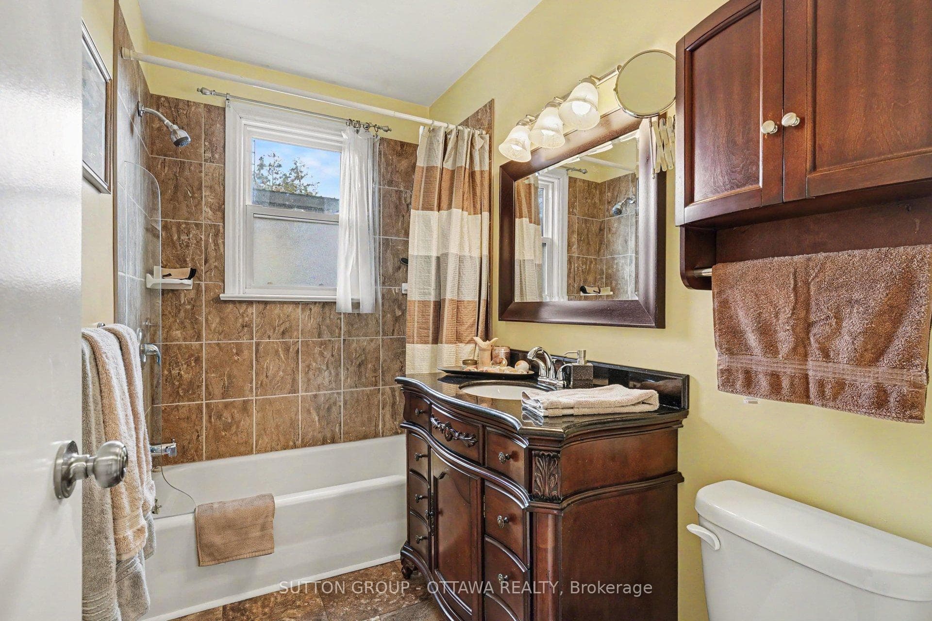 323 Wilson Road photo 14