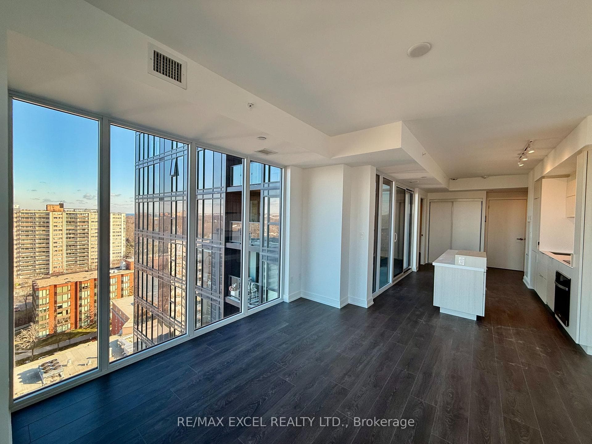 370 Martha Street Unit 1411 photo 13