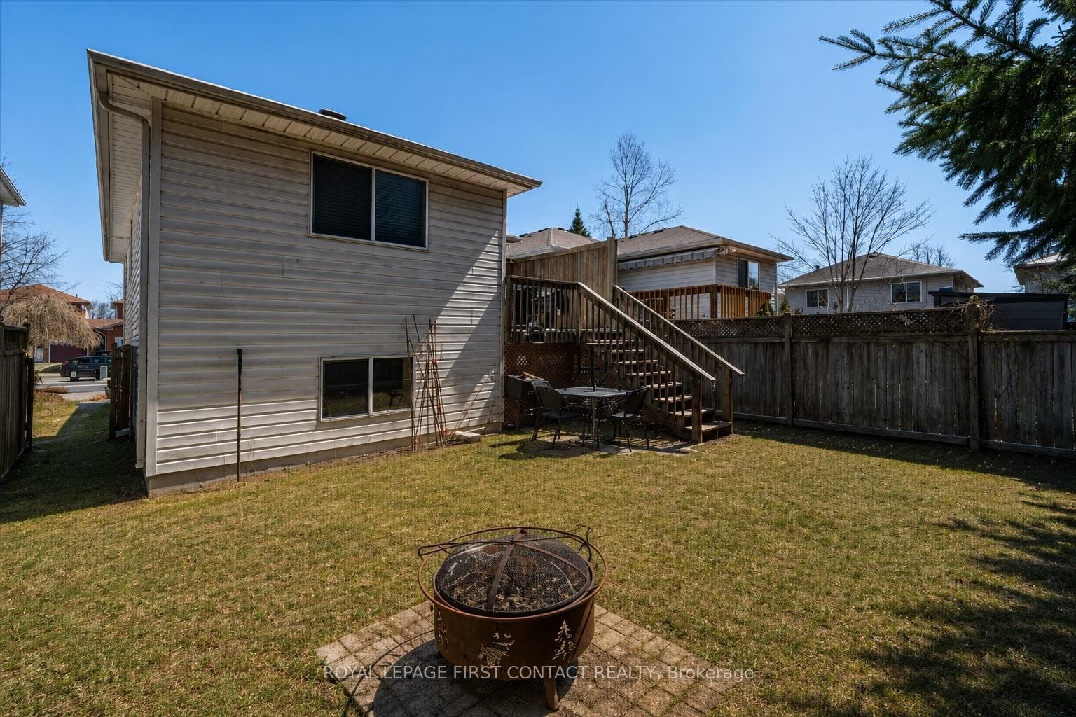 36 CHURCHLAND Drive photo 4