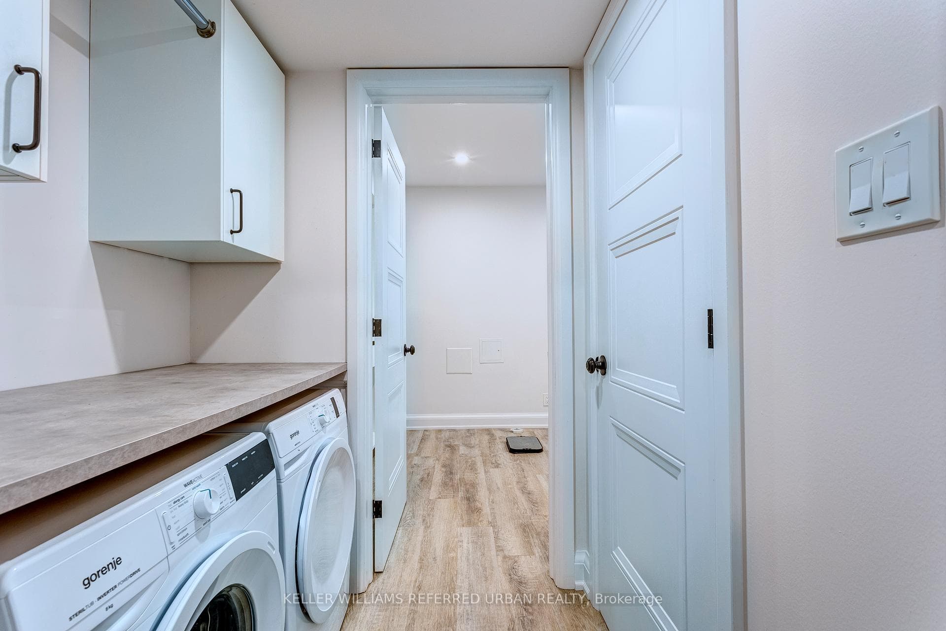 325 Ashdale Avenue Unit Lower photo 12