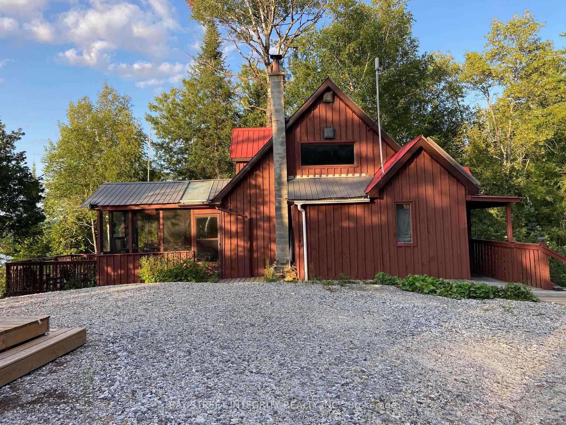 376 Faradale Court photo 37