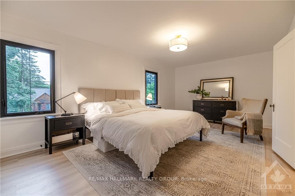 25 CIVIC Place photo 14