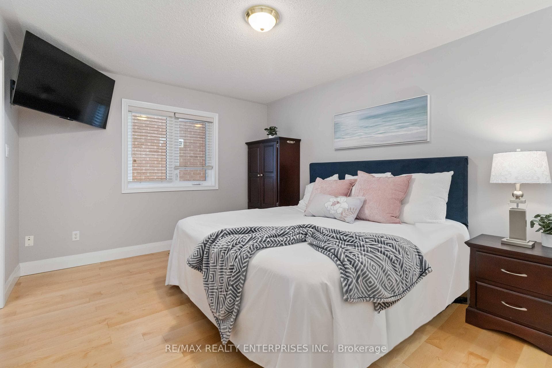 5756 Whitehorn Avenue photo 14