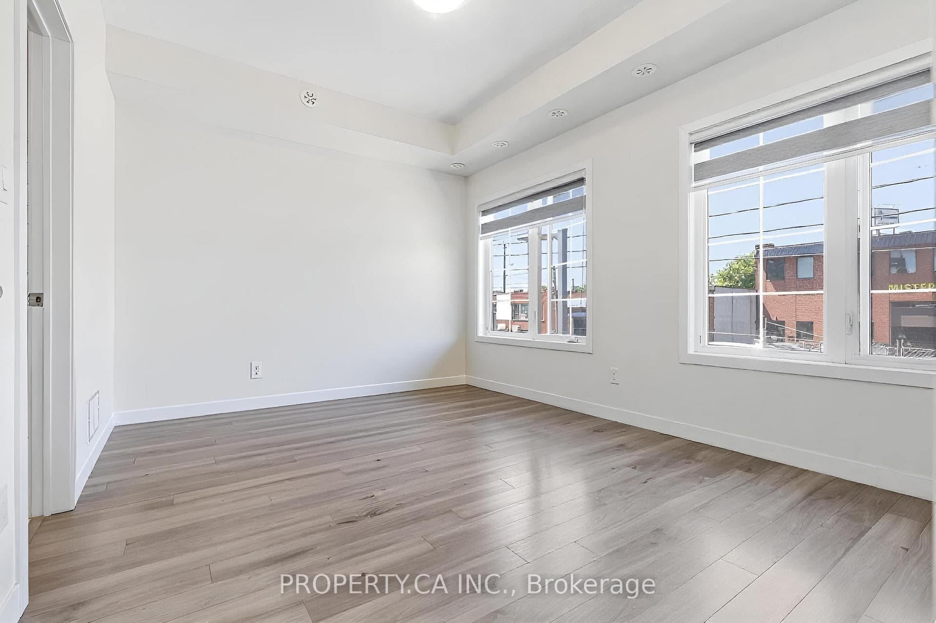 7 Forbes Avenue photo 20