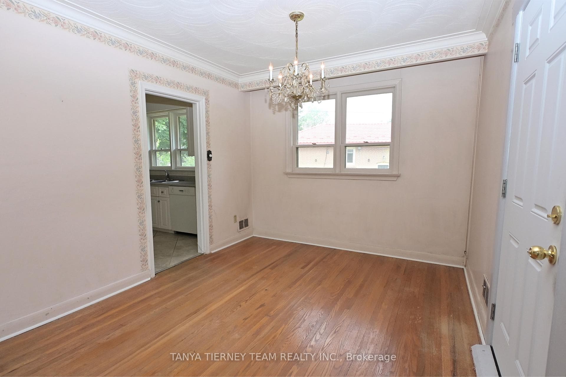 457 Windhurst Gate photo 7