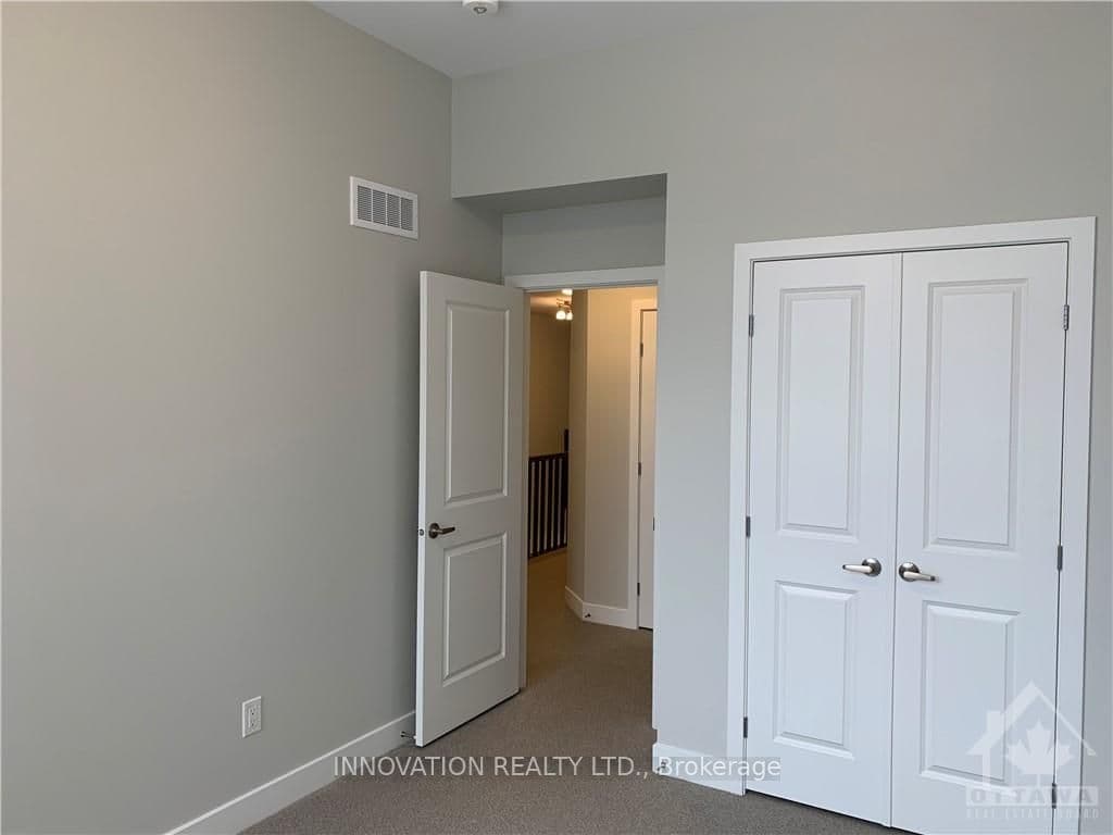 74 LONGWORTH Avenue photo 17