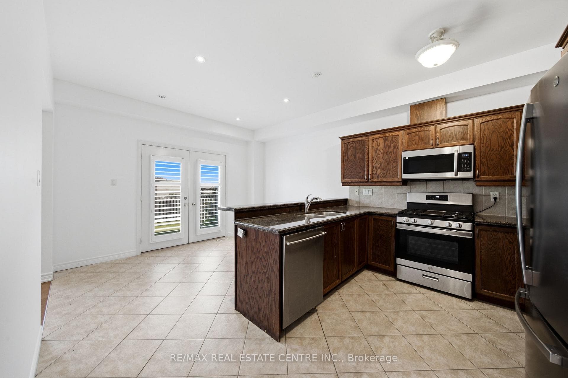441 Stonehenge Drive Unit 32 photo 19
