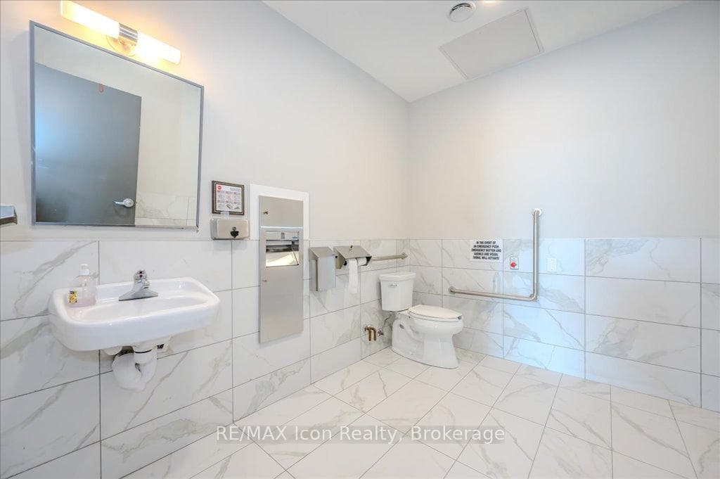 26 Lowes Road Unit 105 photo 43