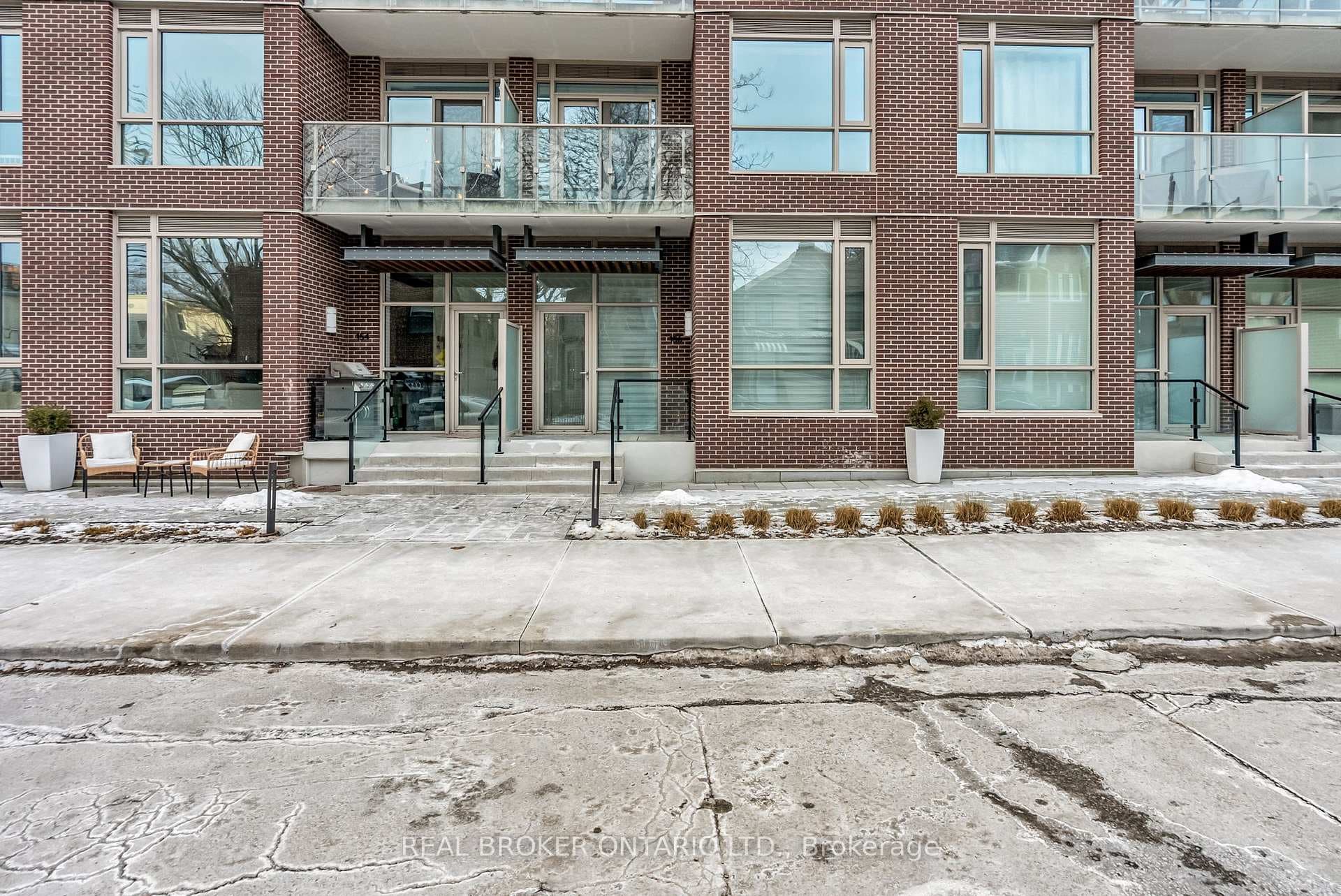 150 Logan Avenue Unit TH131 photo 4