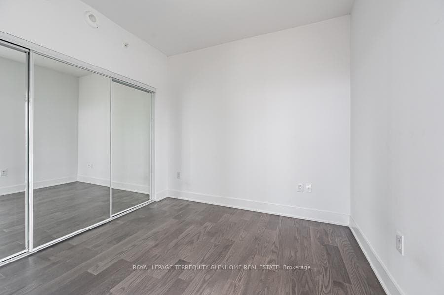 955 Bay Street Unit 3106 photo 16
