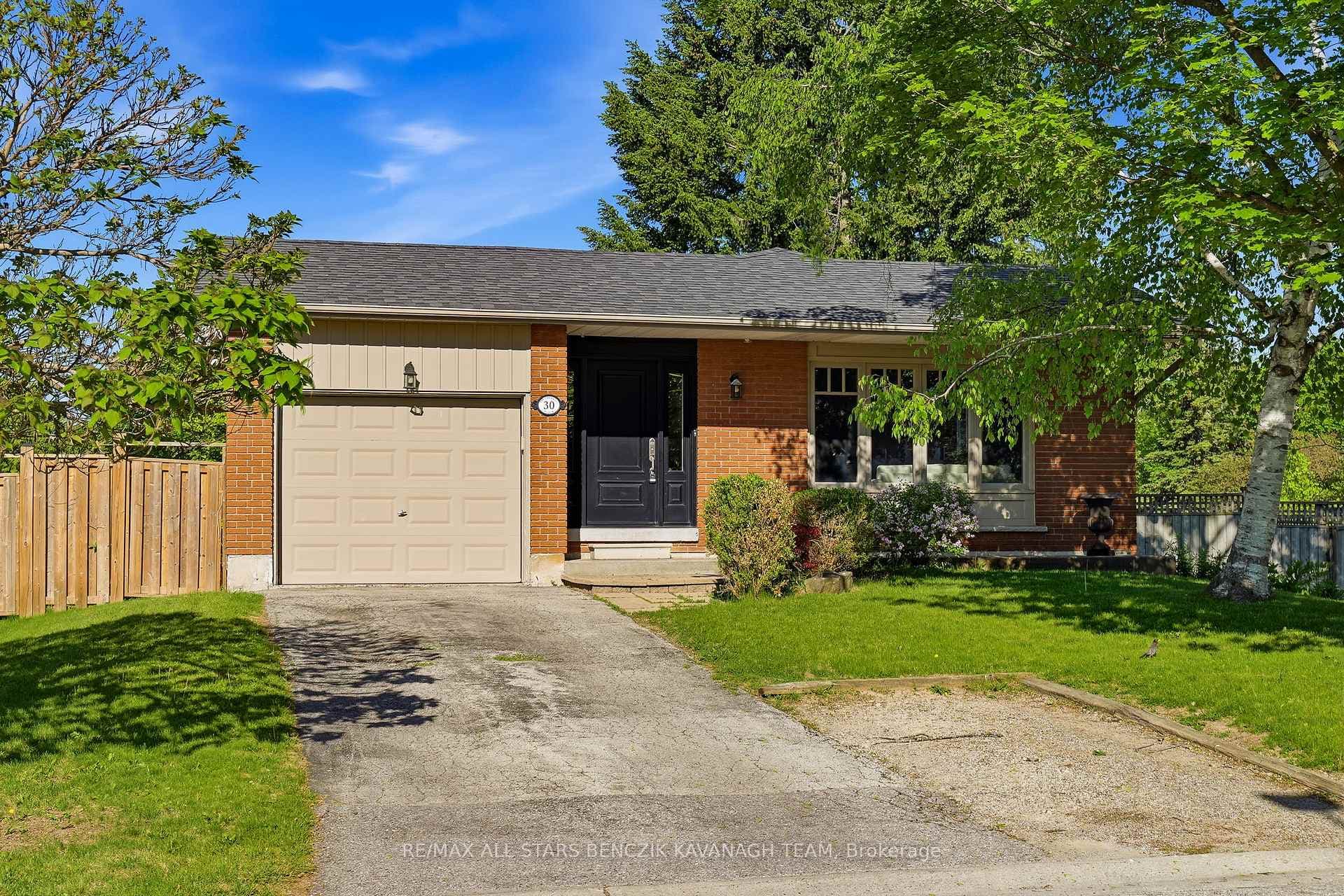 30 Sir Caradoc Place photo 1