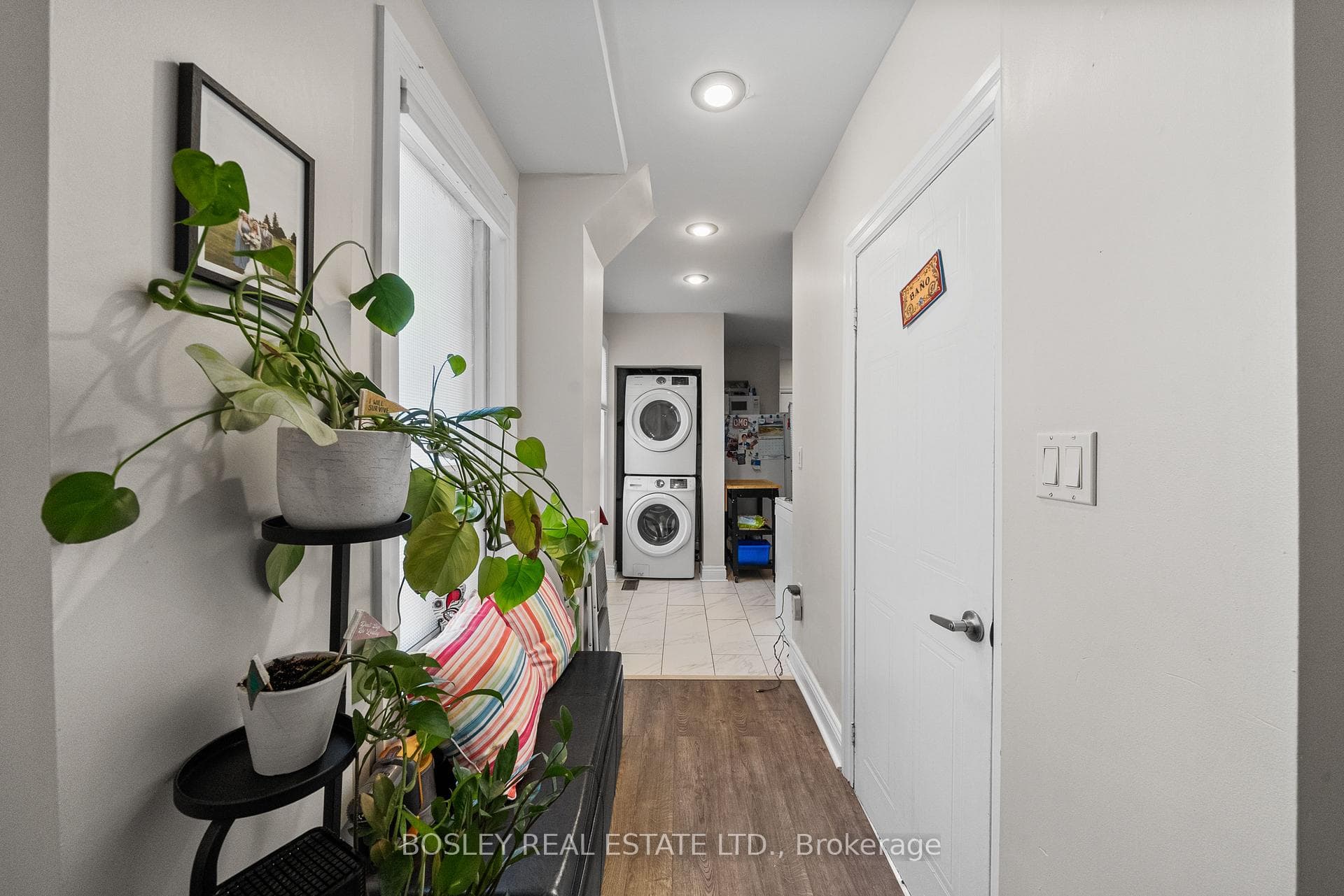 229 Woodbine Avenue Unit Main photo 4