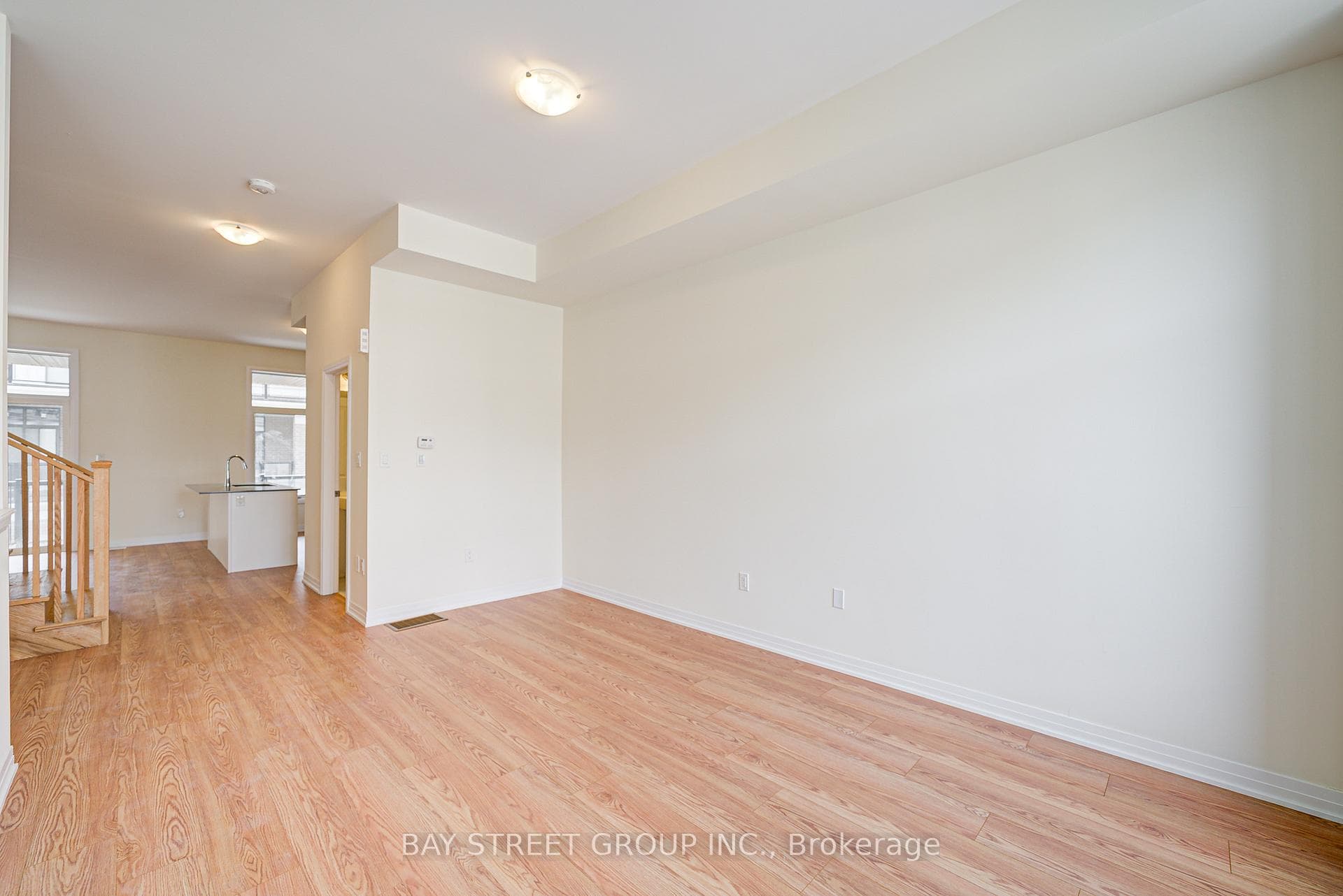 60 Seine Lane photo 9