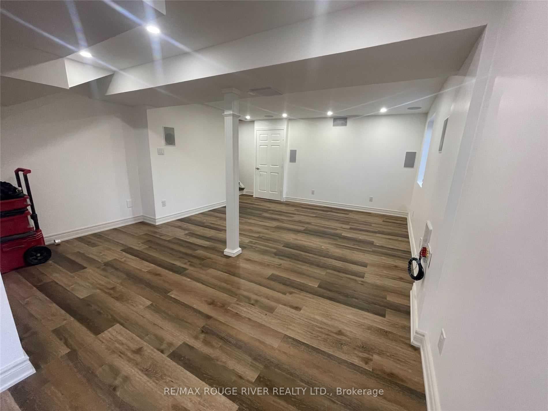 138 Rushworth Drive Unit Bsmt photo 2