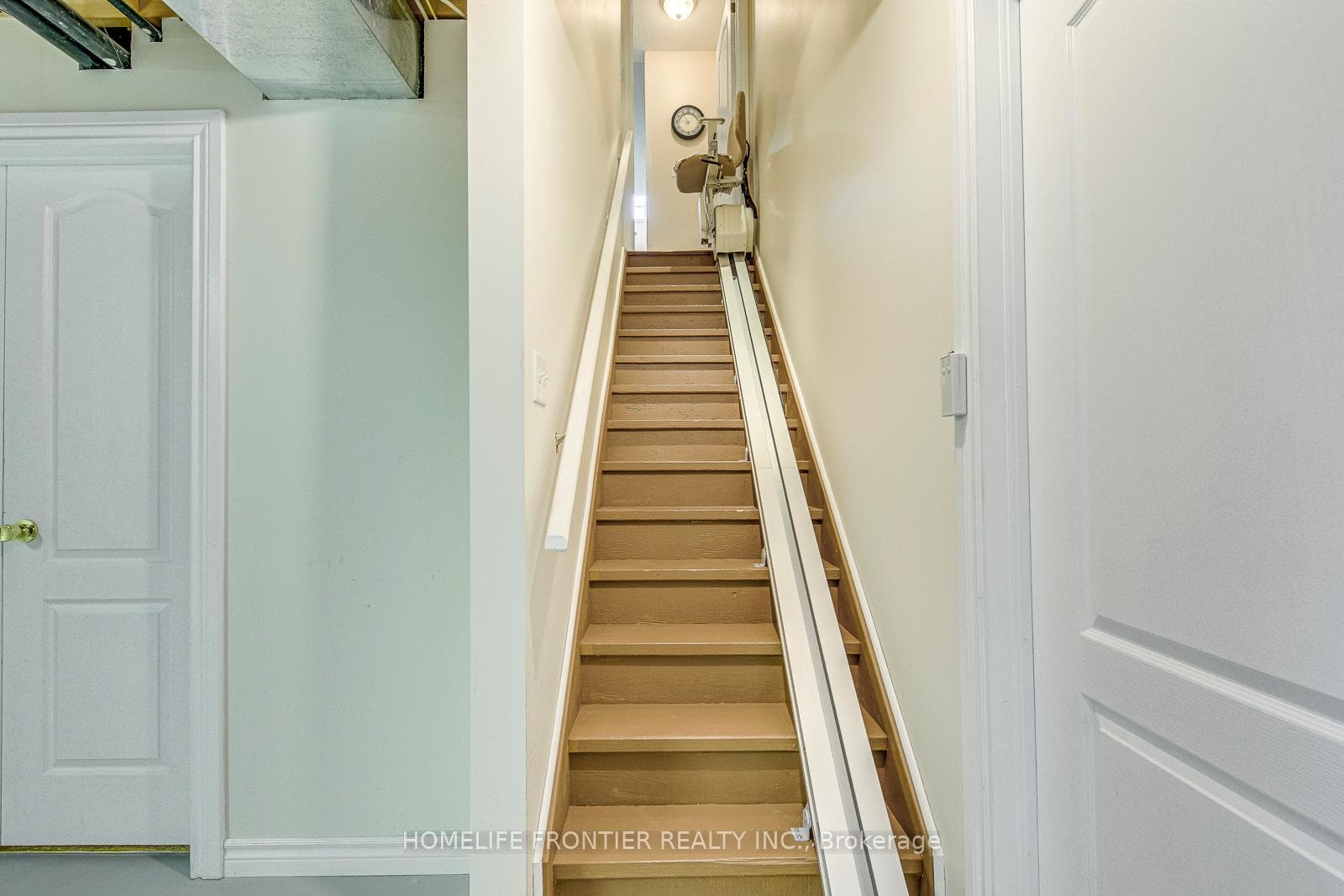 90 Oakhampton Trail Unit 16 photo 29