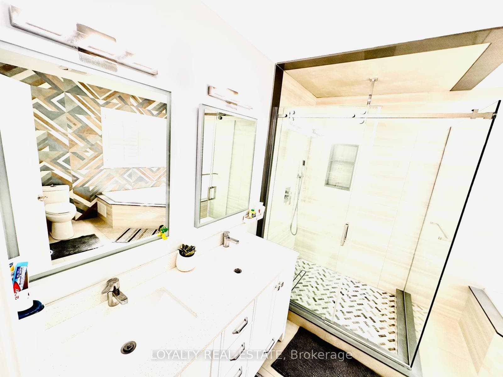 Master Ensuite Bath 2 - 22 Treeline Court