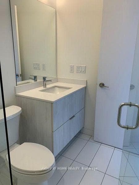 6 DAVID EYER Road Unit 509 photo 5