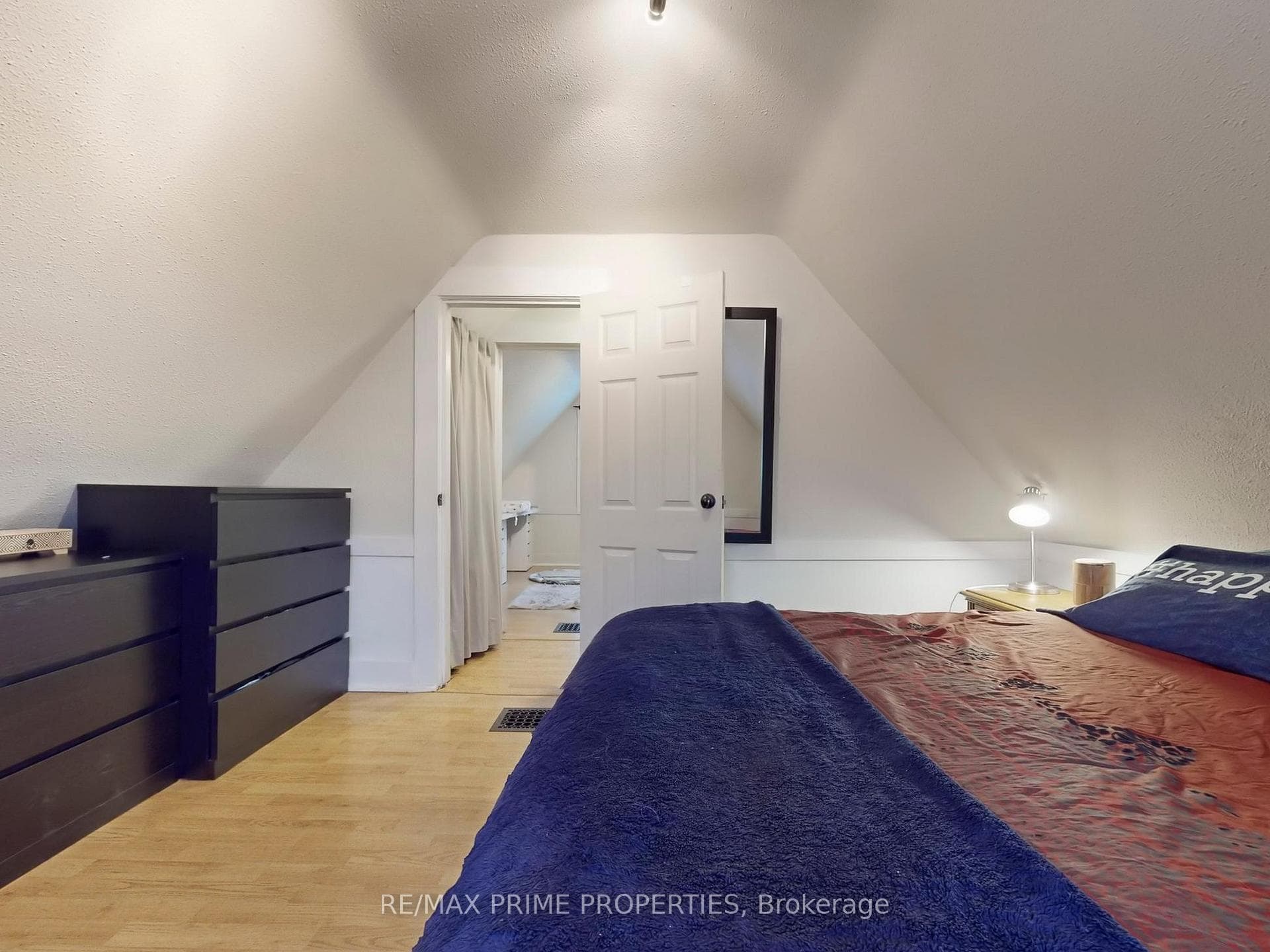 96 Coleridge Avenue photo 20